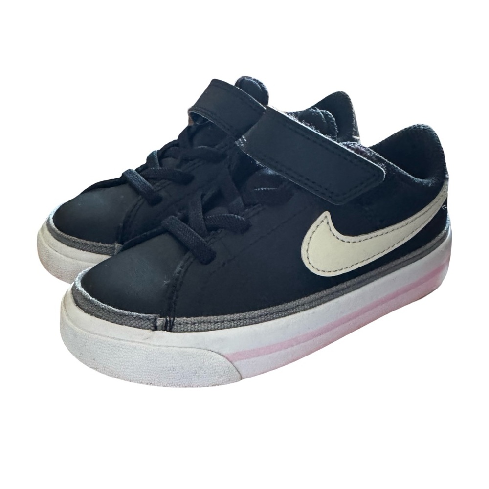 Nike Court Legacy Sneakers